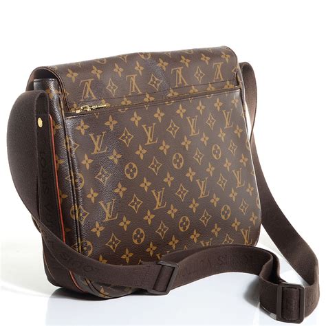 louis vuitton messenger bag women.